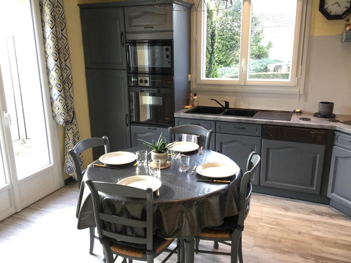 Coup De Coeur Assure ! Calm Comme A La Maison ! Maison Spacieuse Avec Grande Terrasse Pour 2 A 5 Personnes Proximite Granville Et Mer Avec Wifi Et Parking Gratuits エクステリア 写真