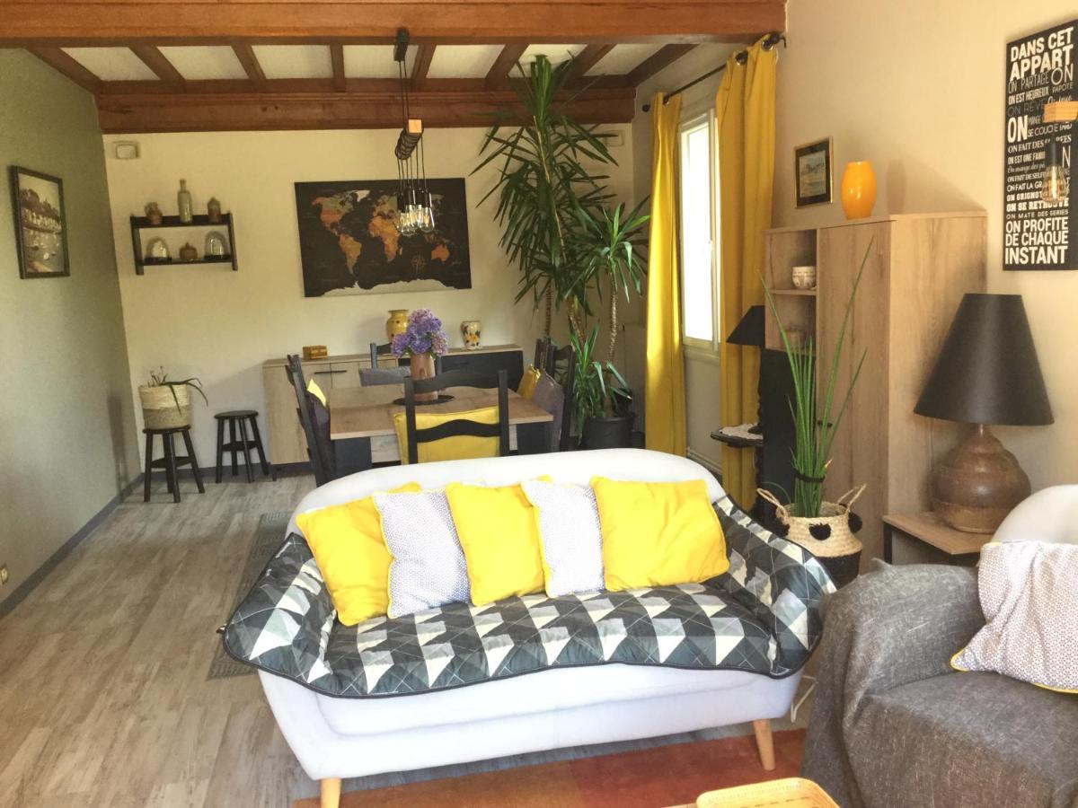 Coup De Coeur Assure ! Calm Comme A La Maison ! Maison Spacieuse Avec Grande Terrasse Pour 2 A 5 Personnes Proximite Granville Et Mer Avec Wifi Et Parking Gratuits エクステリア 写真