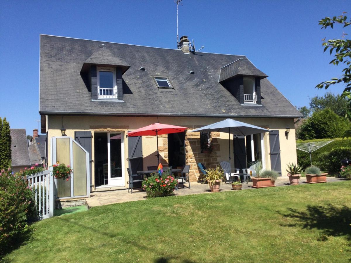 Coup De Coeur Assure ! Calm Comme A La Maison ! Maison Spacieuse Avec Grande Terrasse Pour 2 A 5 Personnes Proximite Granville Et Mer Avec Wifi Et Parking Gratuits エクステリア 写真