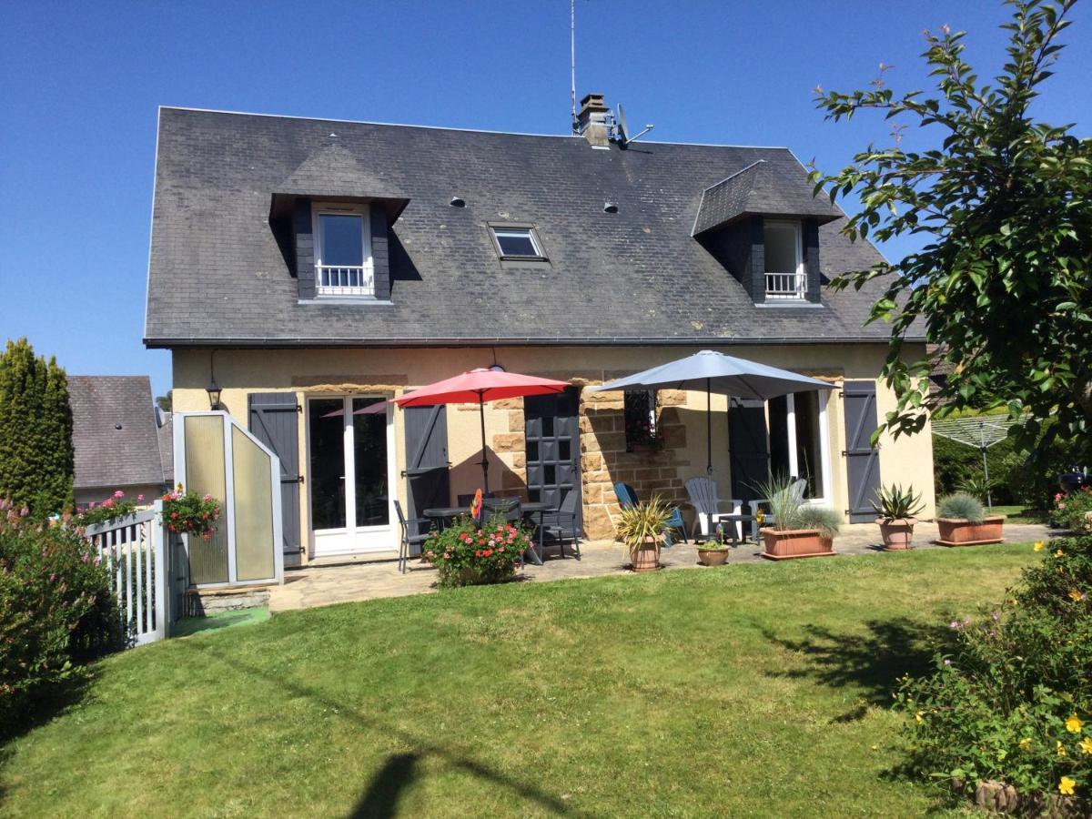 Coup De Coeur Assure ! Calm Comme A La Maison ! Maison Spacieuse Avec Grande Terrasse Pour 2 A 5 Personnes Proximite Granville Et Mer Avec Wifi Et Parking Gratuits エクステリア 写真