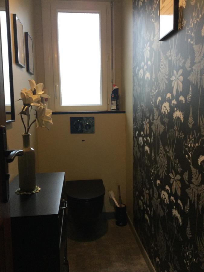 Coup De Coeur Assure ! Calm Comme A La Maison ! Maison Spacieuse Avec Grande Terrasse Pour 2 A 5 Personnes Proximite Granville Et Mer Avec Wifi Et Parking Gratuits エクステリア 写真
